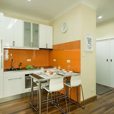 Happy Old Town Apartment *